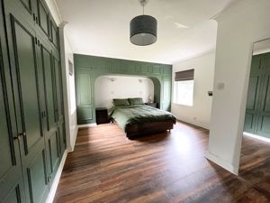 Photo 30- click for photo gallery